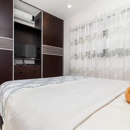 Heliko 101A By Cocobr Hotel